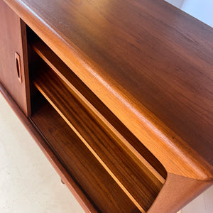 Sideboard Teak von H.P. Hansen