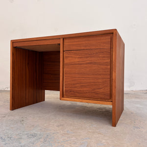 Schreibtisch Teak mit extra Laptop-Fach aus Dänemark