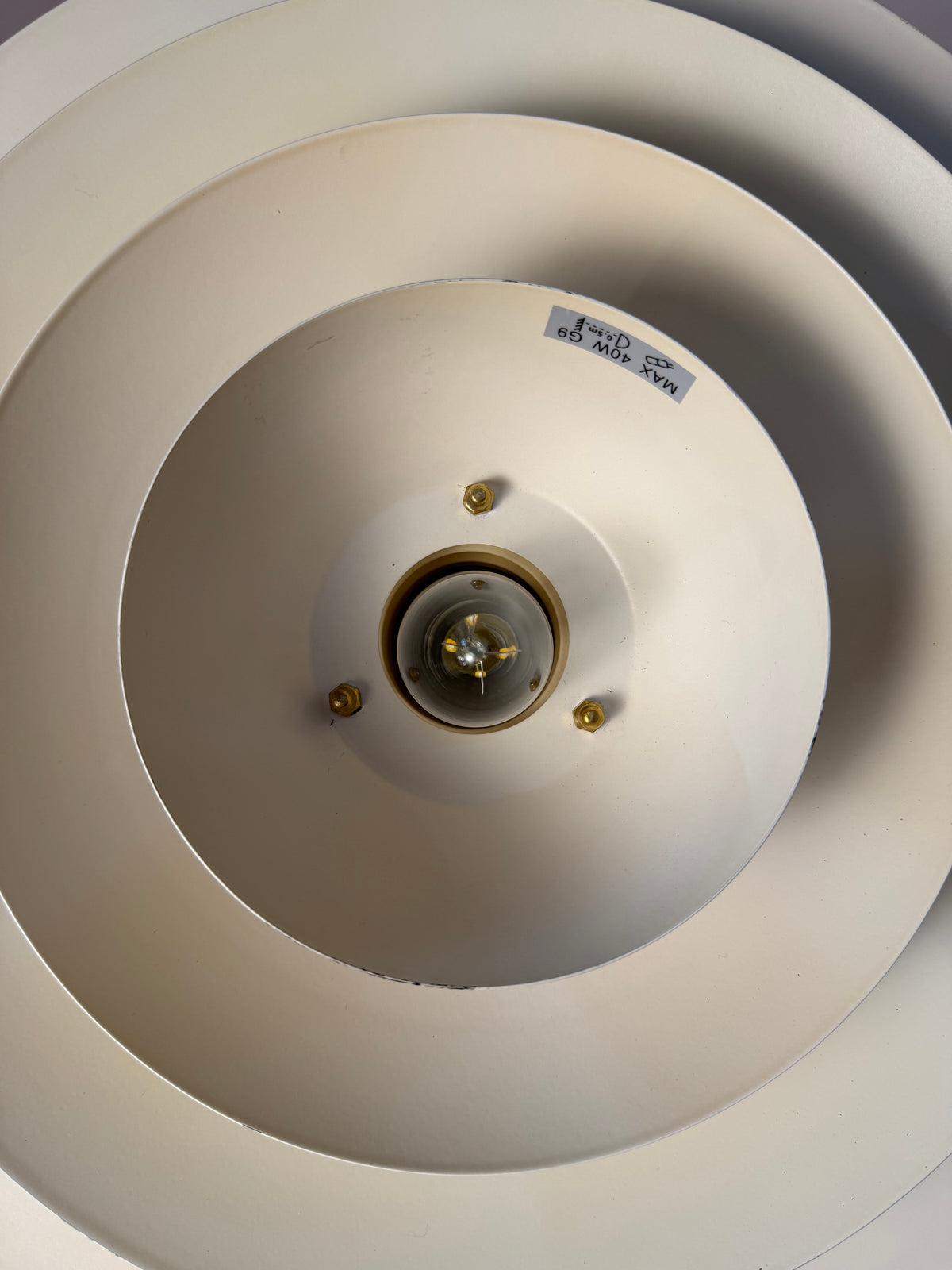 Lamellenlampe cremeweiß aus Dänemark