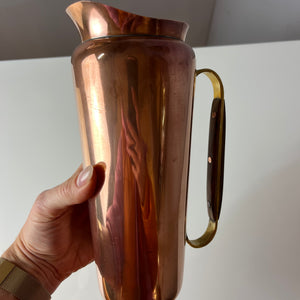 Krug Kupfer mit Holzgriff