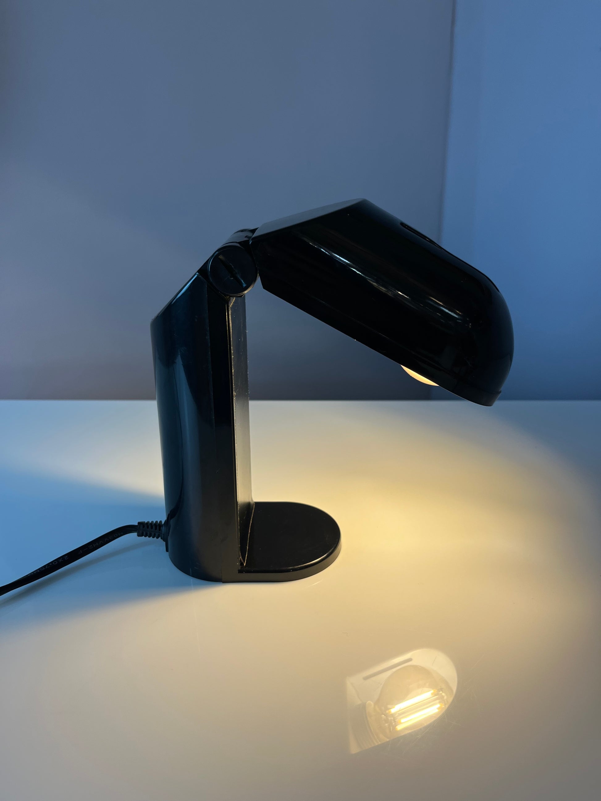 Tisch- und Wandlampe Manon schwarz von Yamada Shomei