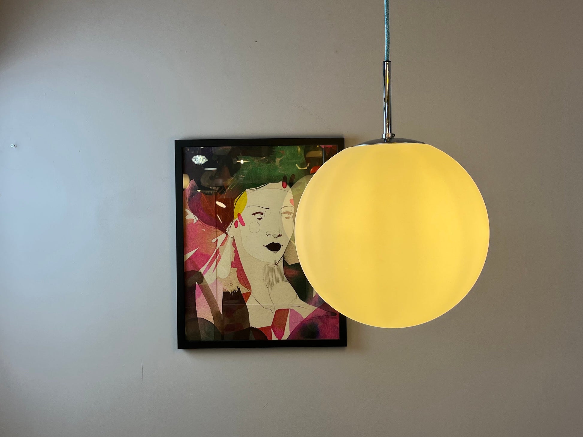 Kugellampe weiß Chrom von Glashütte Limburg