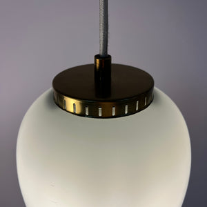 Hängelampe Kina Opalglas Messing von Bent Karlby für Lyfa