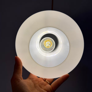Hängelampe mattweiß Glas aus Dänemark