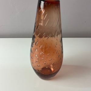 Vase orangebraun mit Einschlüssen