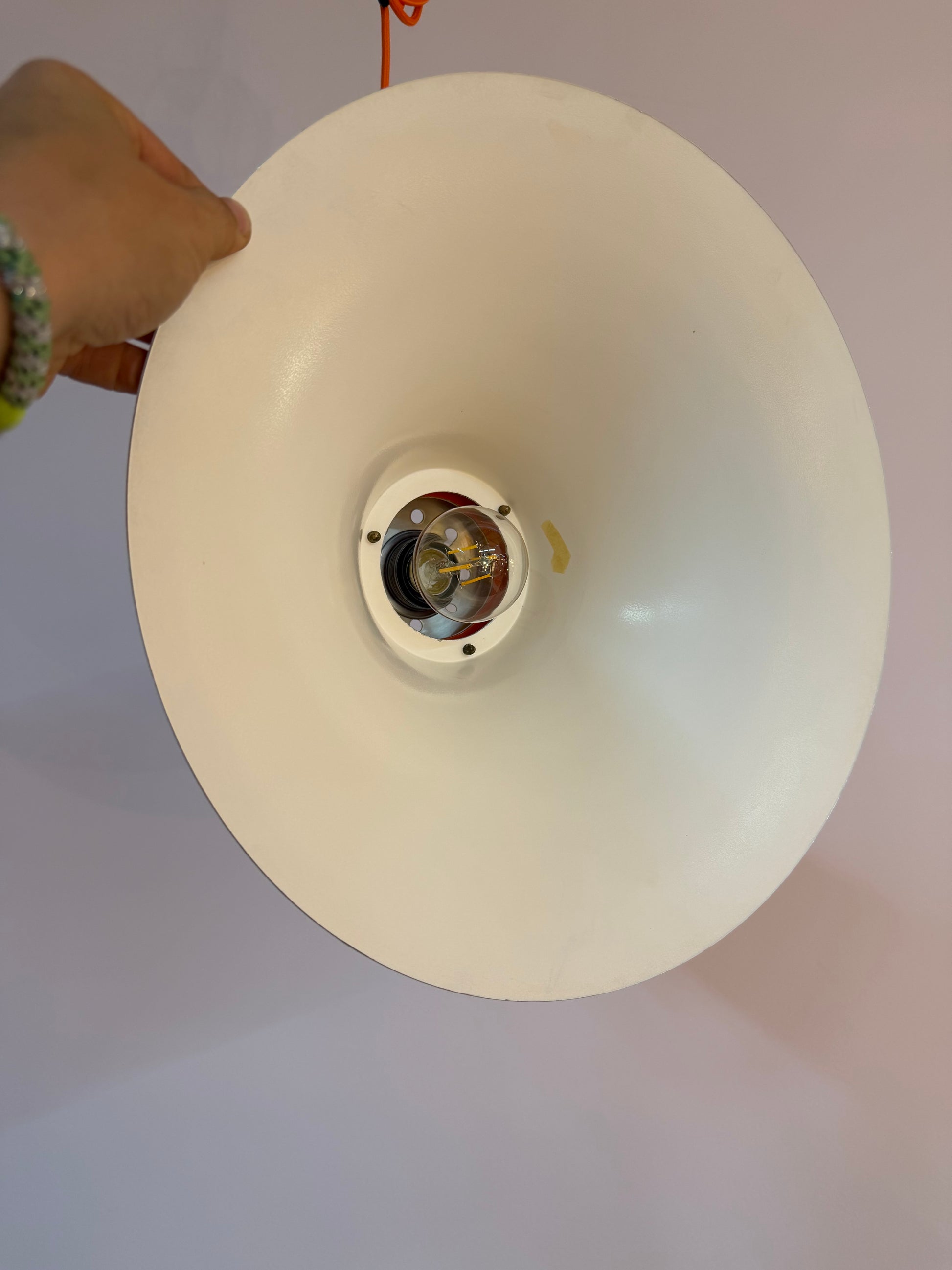 Hängelampe silber orange aus Dänemark
