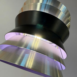 Lamellenlampe Trava silber schwarz lila von Carl Thore für Granhaga