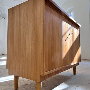 Schrank mit Auszug von Hellerau