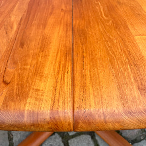 Ovaler ausziehbarer Esstisch Teak von Snedkergaarden