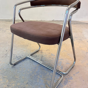 Polsterstuhl Chrom mit braunem Velour