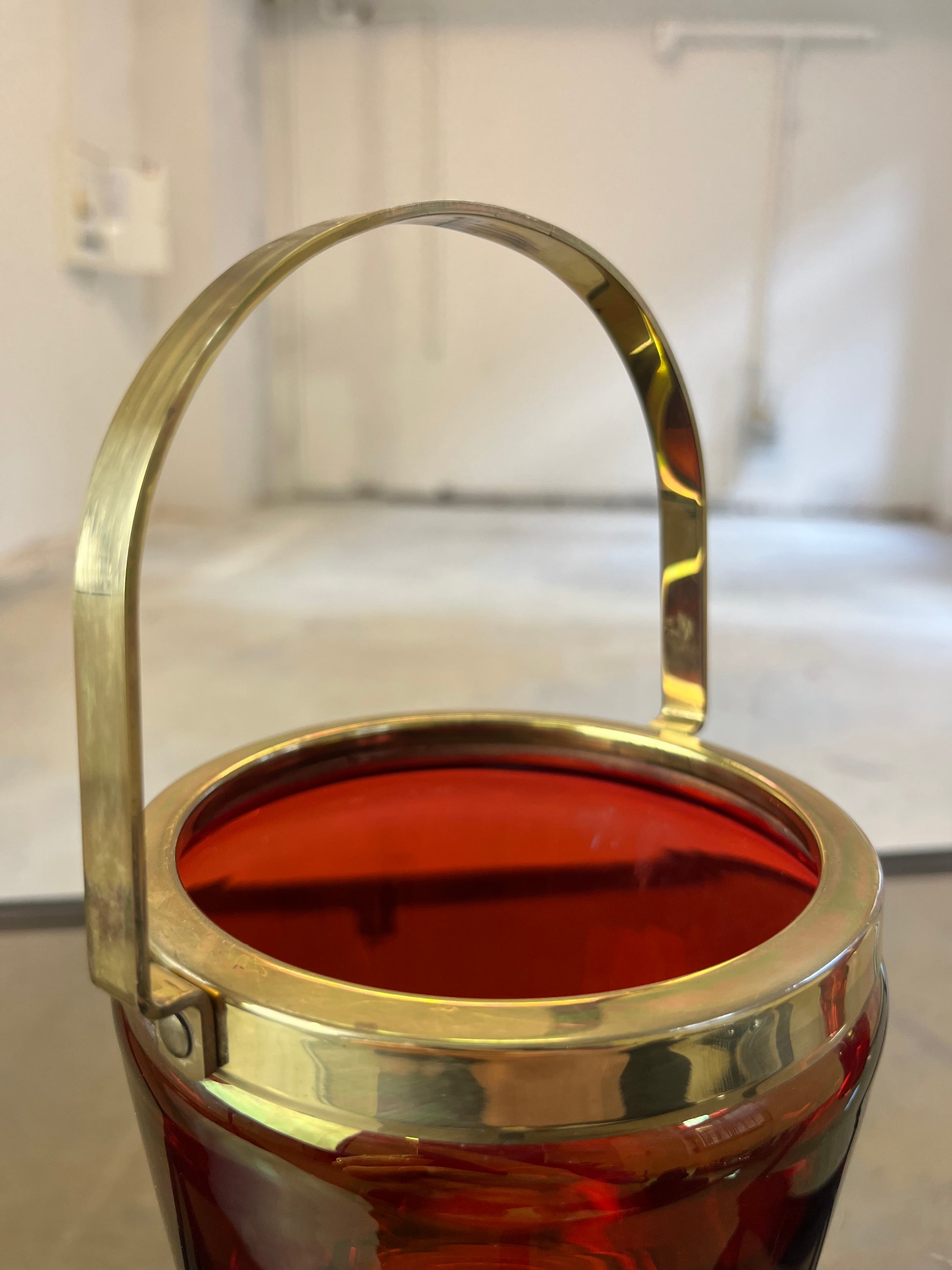 Set: Eiseimer & Cocktailshaker rot Glas Messing von Füger-Glas