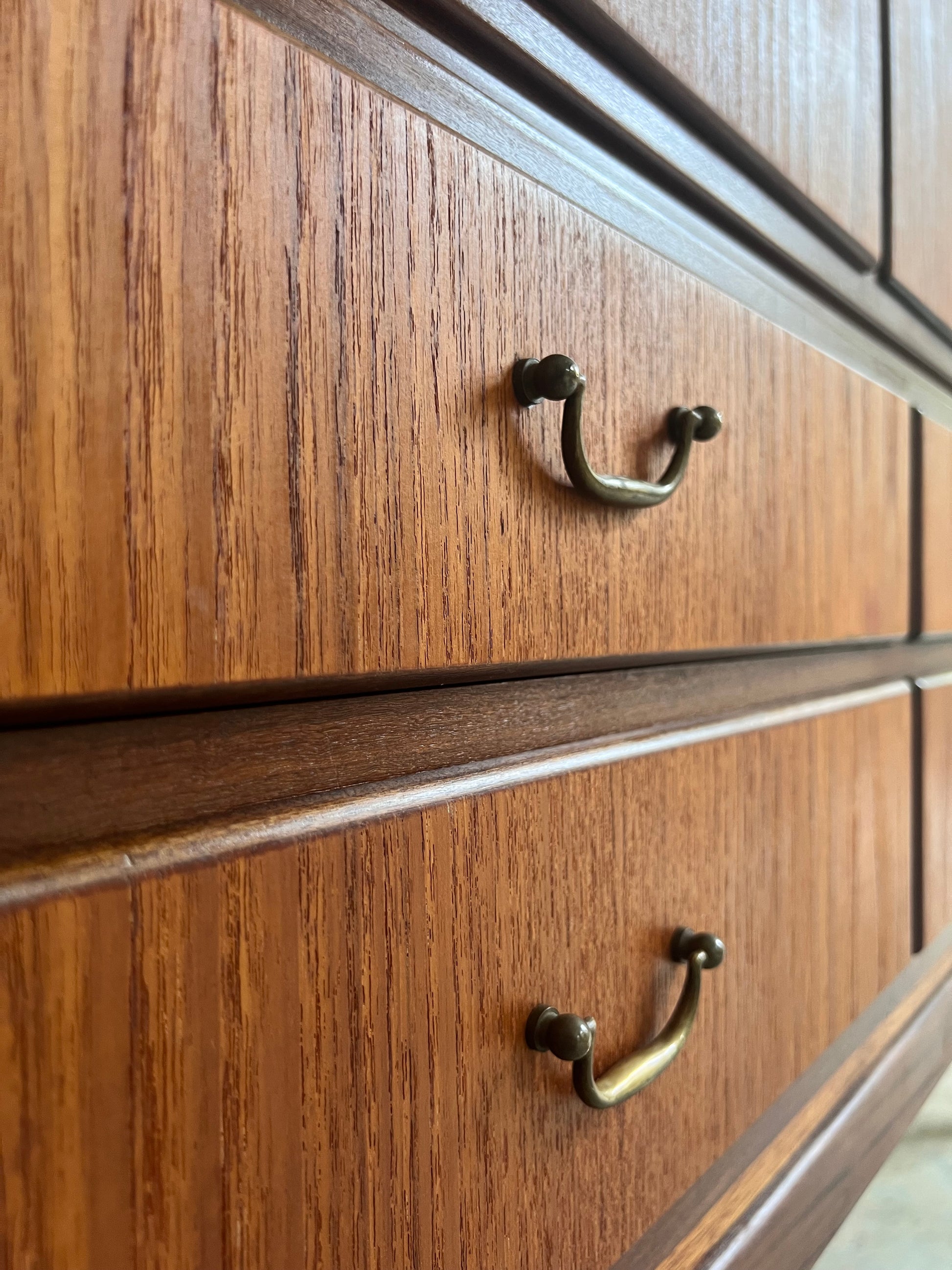 Büroschrank Teak mit Schloss aus Dänemark