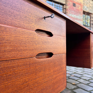 Freistehender Schreibtisch Teak von Wilhelm Renz