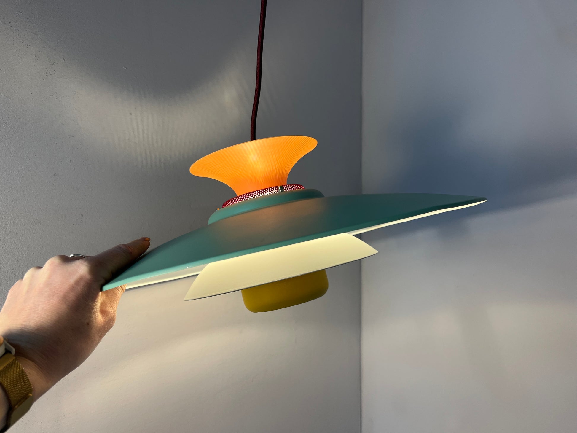 Lamellenlampe neu lackiert peach teal ocker aus Dänemark