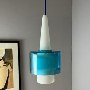 Hängelampe blau weiß Opalglas von Hyllinge Glasbruk