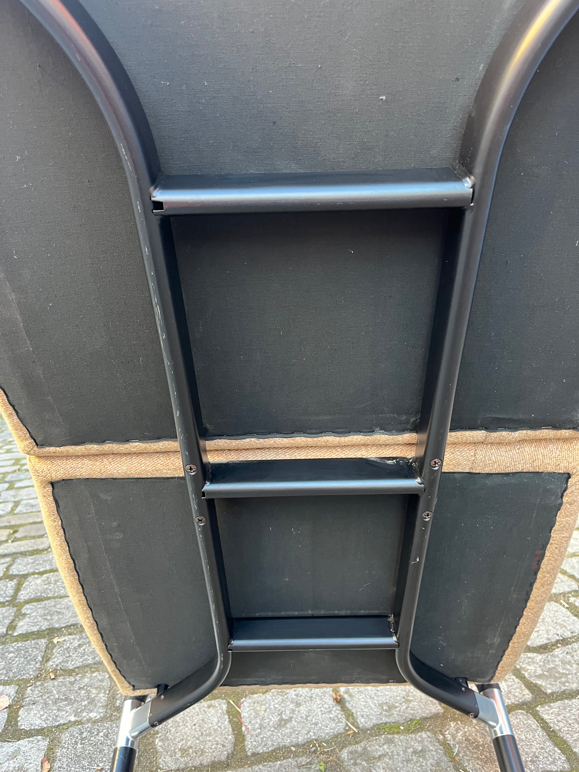2-Sitzer Sofa 712/2 braun schwarz von Hans Peter Piehl für Wilkhahn