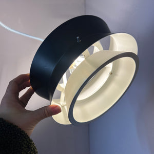 Lamellenlampe Trava schwarz silber von Carl Thore für Granhaga