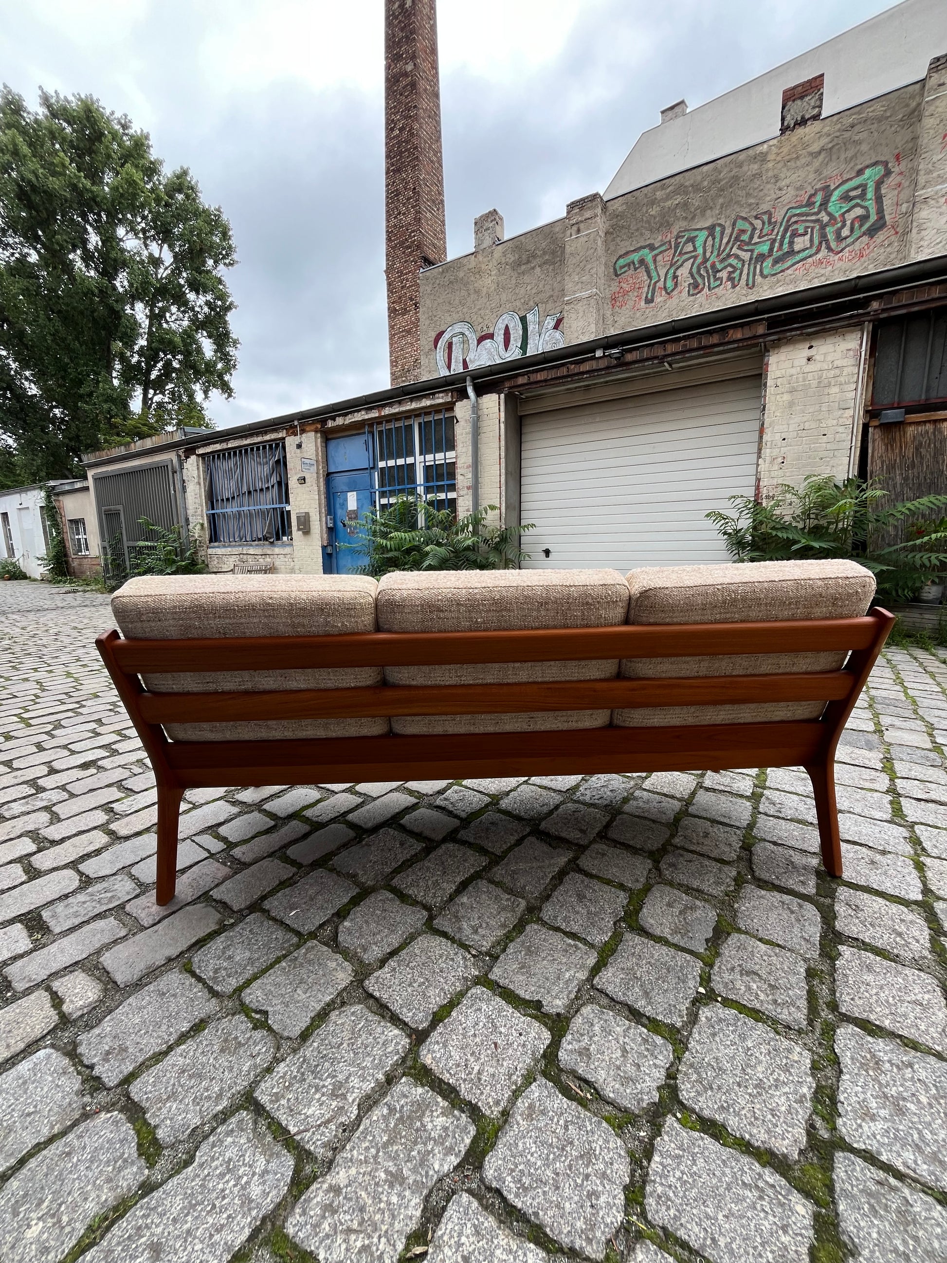 3-Sitzer Sofa Senator beige Wolle Teak von Ole Wanscher für Cado