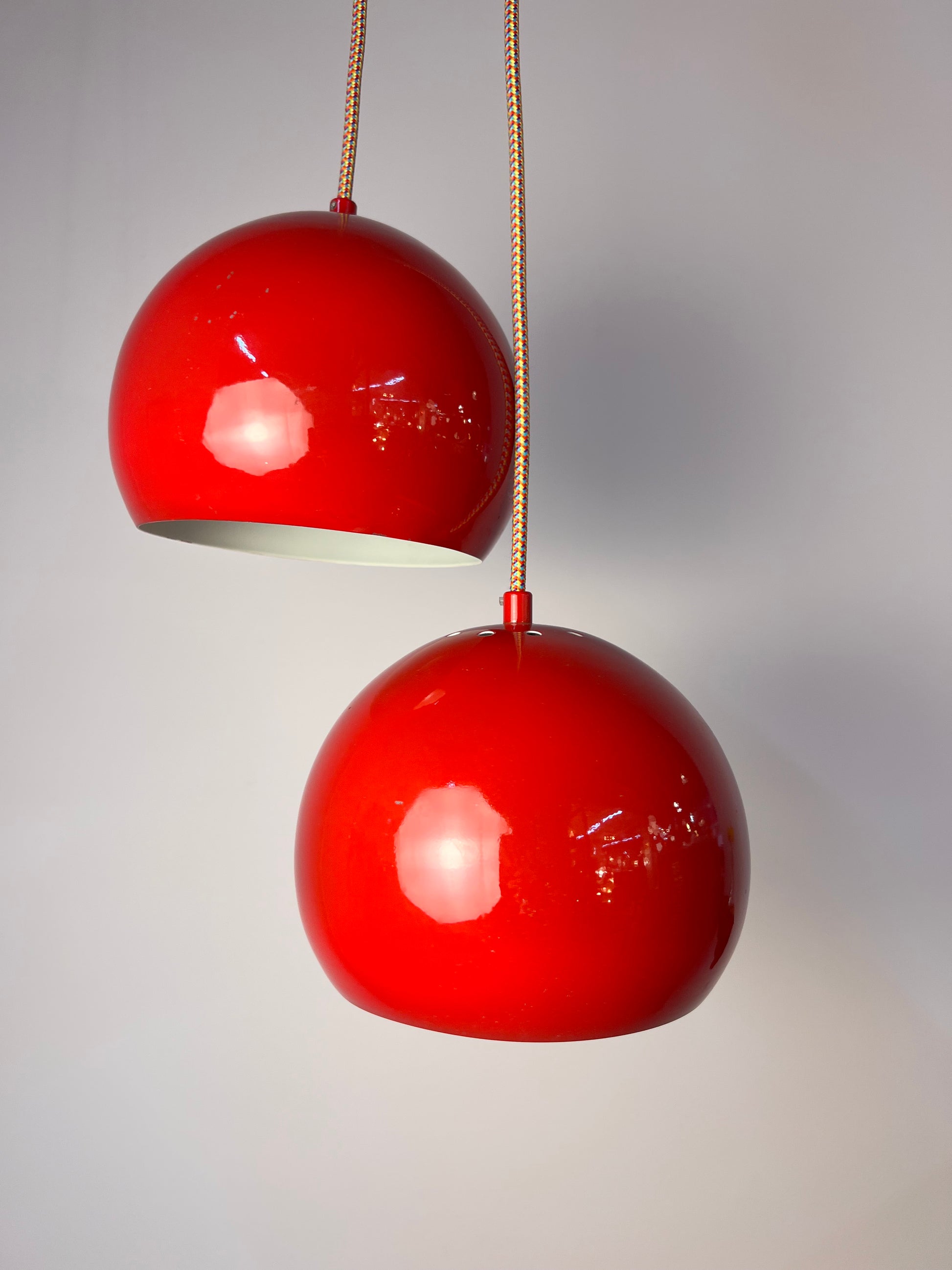 Set: 2x Kugellampe rot aus Dänemark