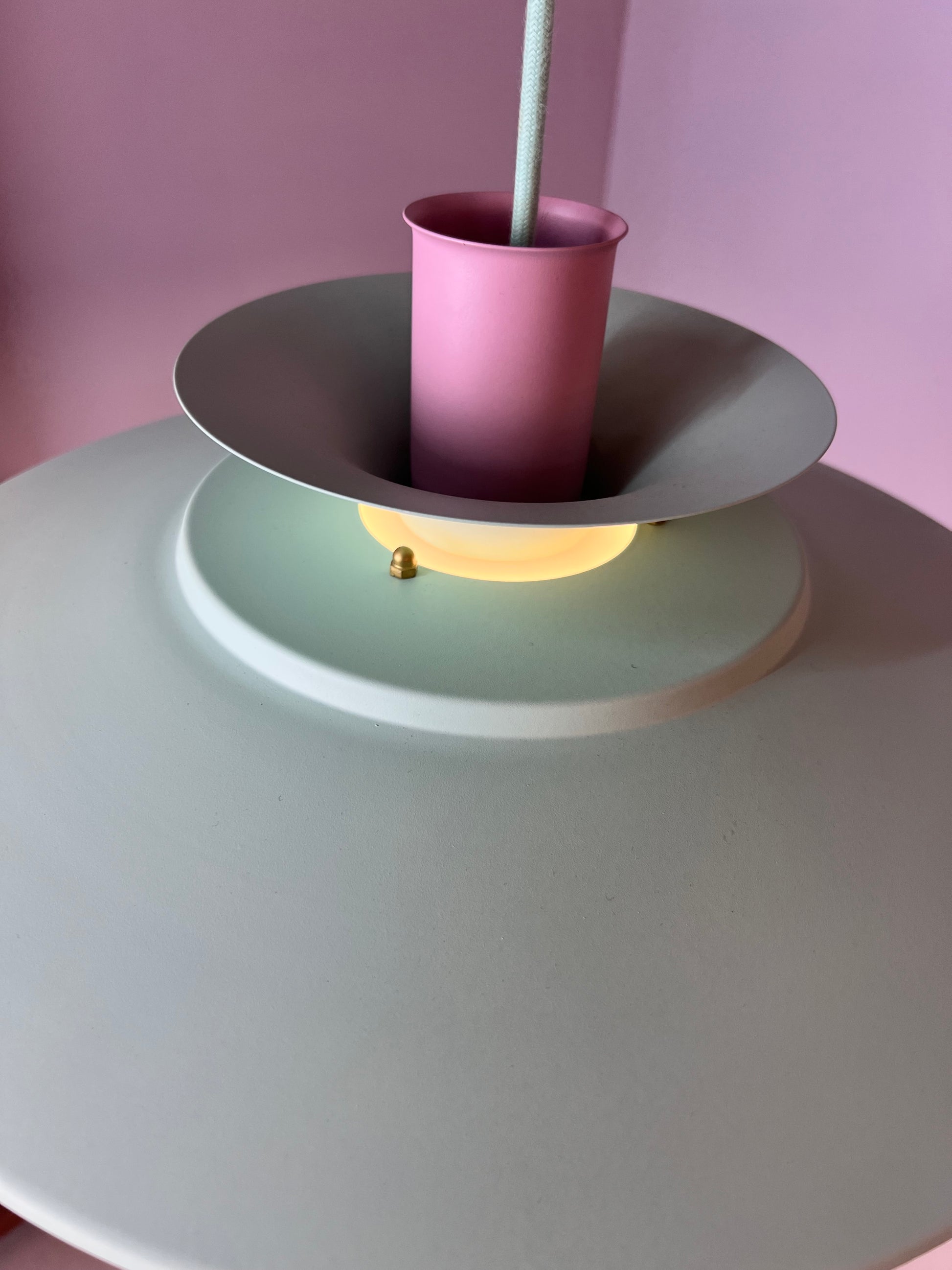Lamellenlampe neu lackiert mint rosa