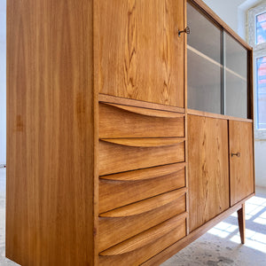Highboard / Wohnzimmerschrank Typ 602/G Esche von Hellerau aus 1959