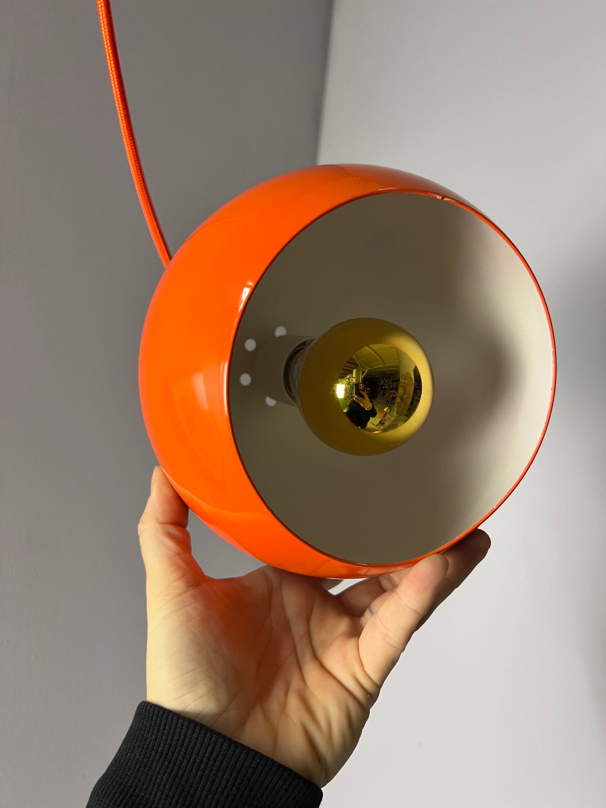 Kugellampe neu lackiert orange aus Dänemark