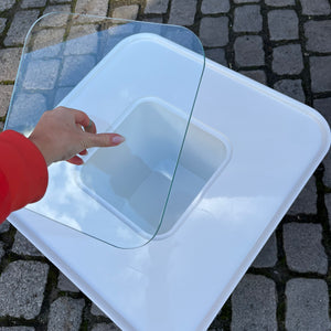 Couchtisch weiß Kunstoff Glas von Peter Ghyczy