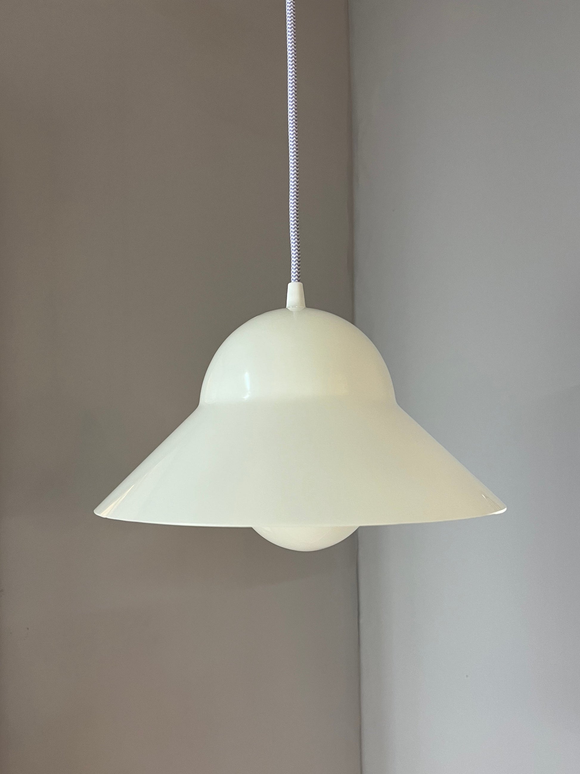 Hängelampe weiß Kunststoff von Friis & Moltke