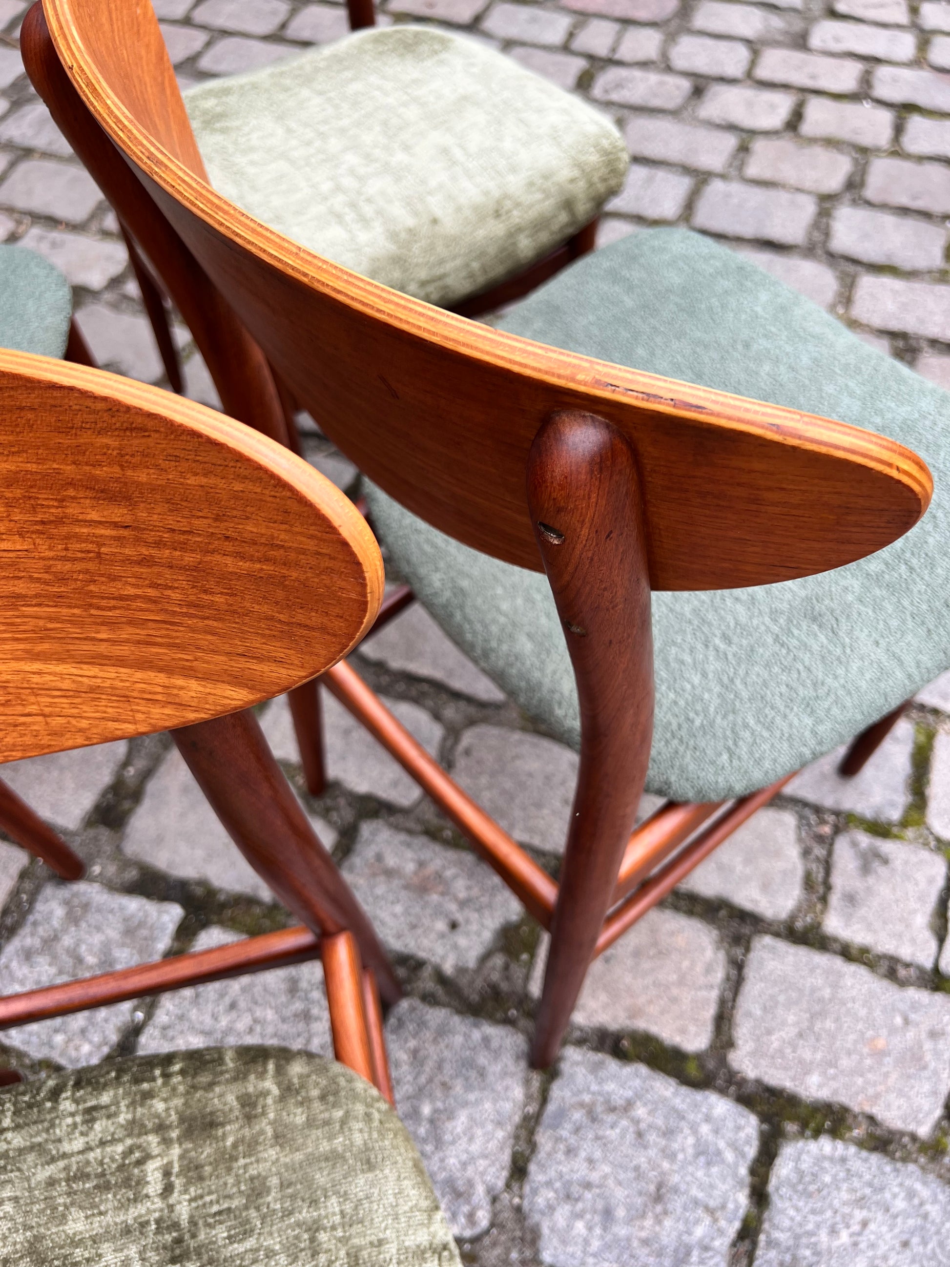 Set: 4x Esszimmerstuhl grün Teak