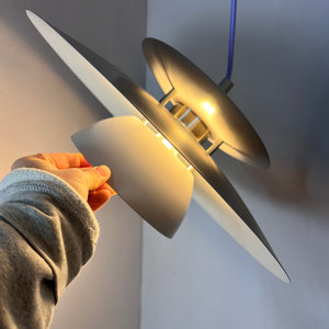 Lamellenlampe hellgrau aus Dänemark