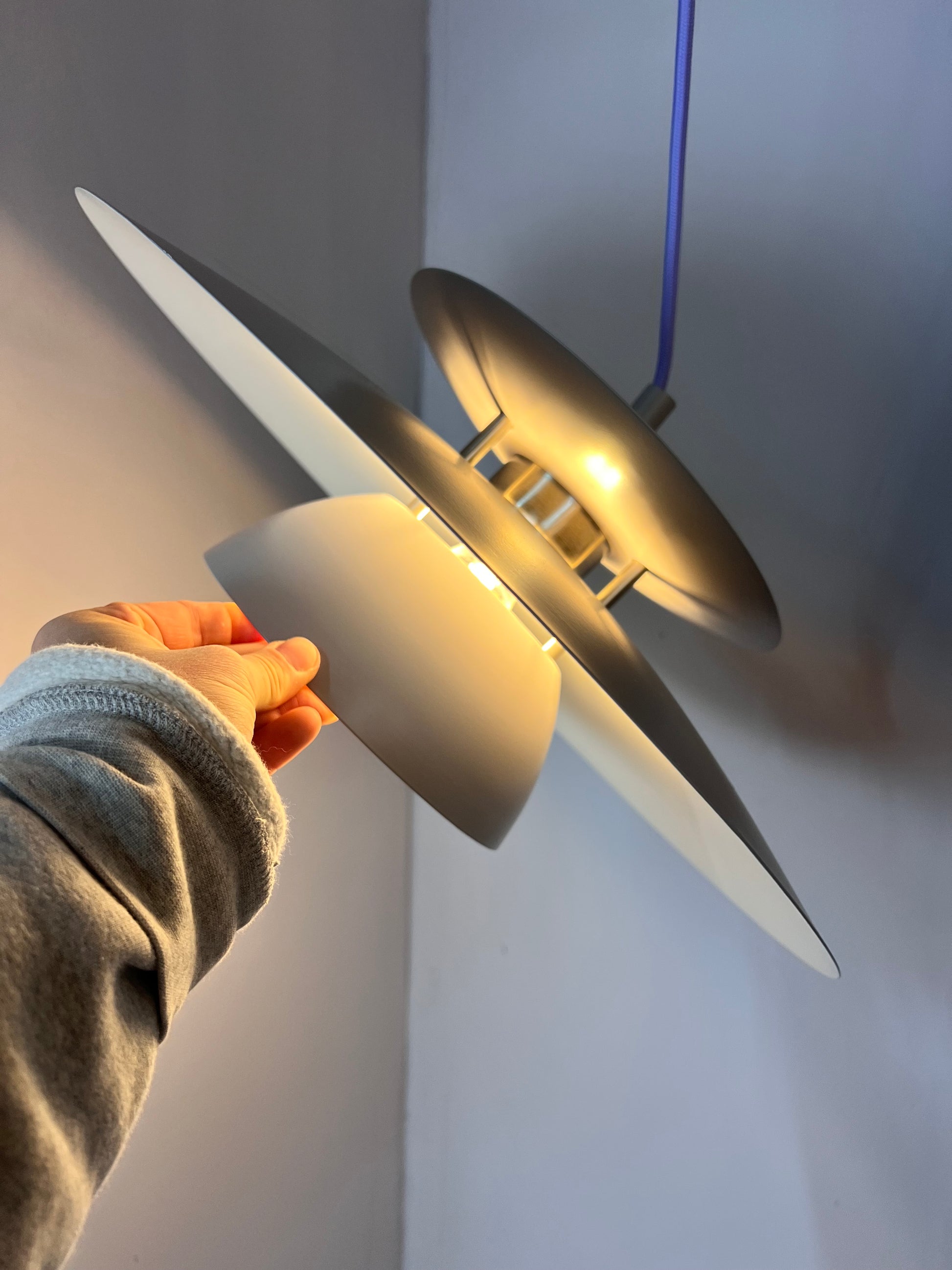 Lamellenlampe hellgrau aus Dänemark