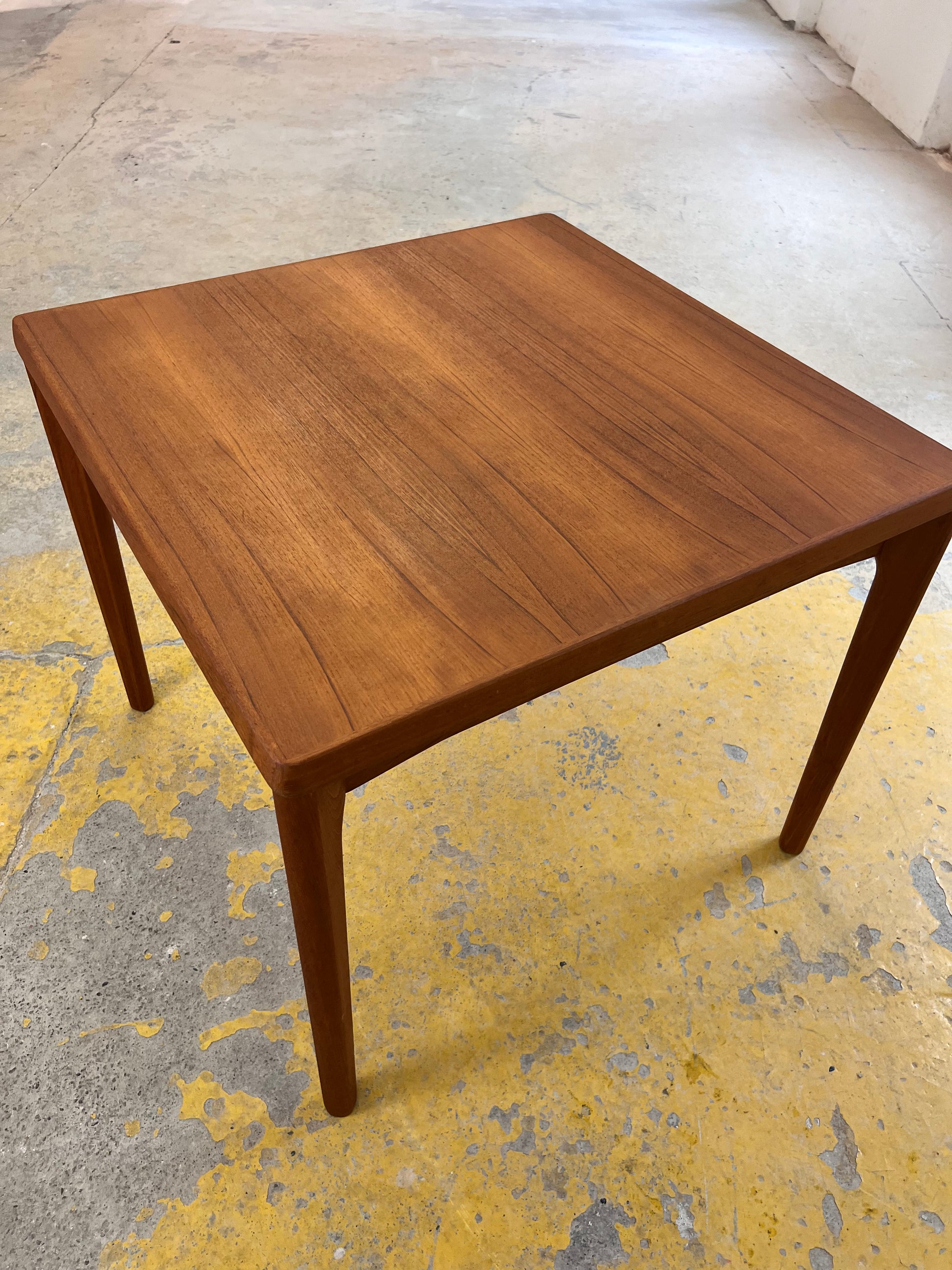 Ausziehbarer quadratischer Esstisch Teak von Vejle