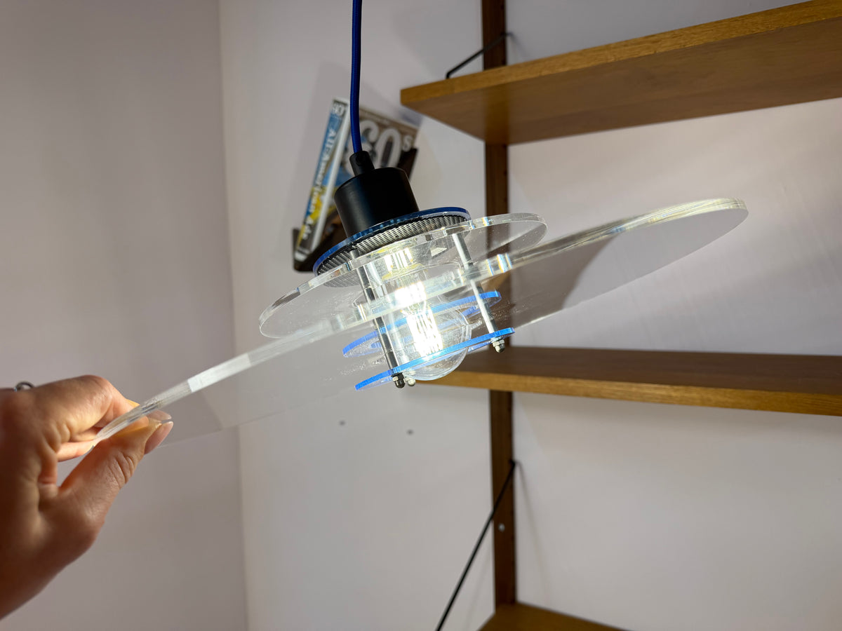 Lamellenlampe Modell Space Acrylglas von Design Light