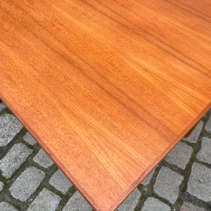 Esstisch Teak & Eiche ausziehbar aus Dänemark