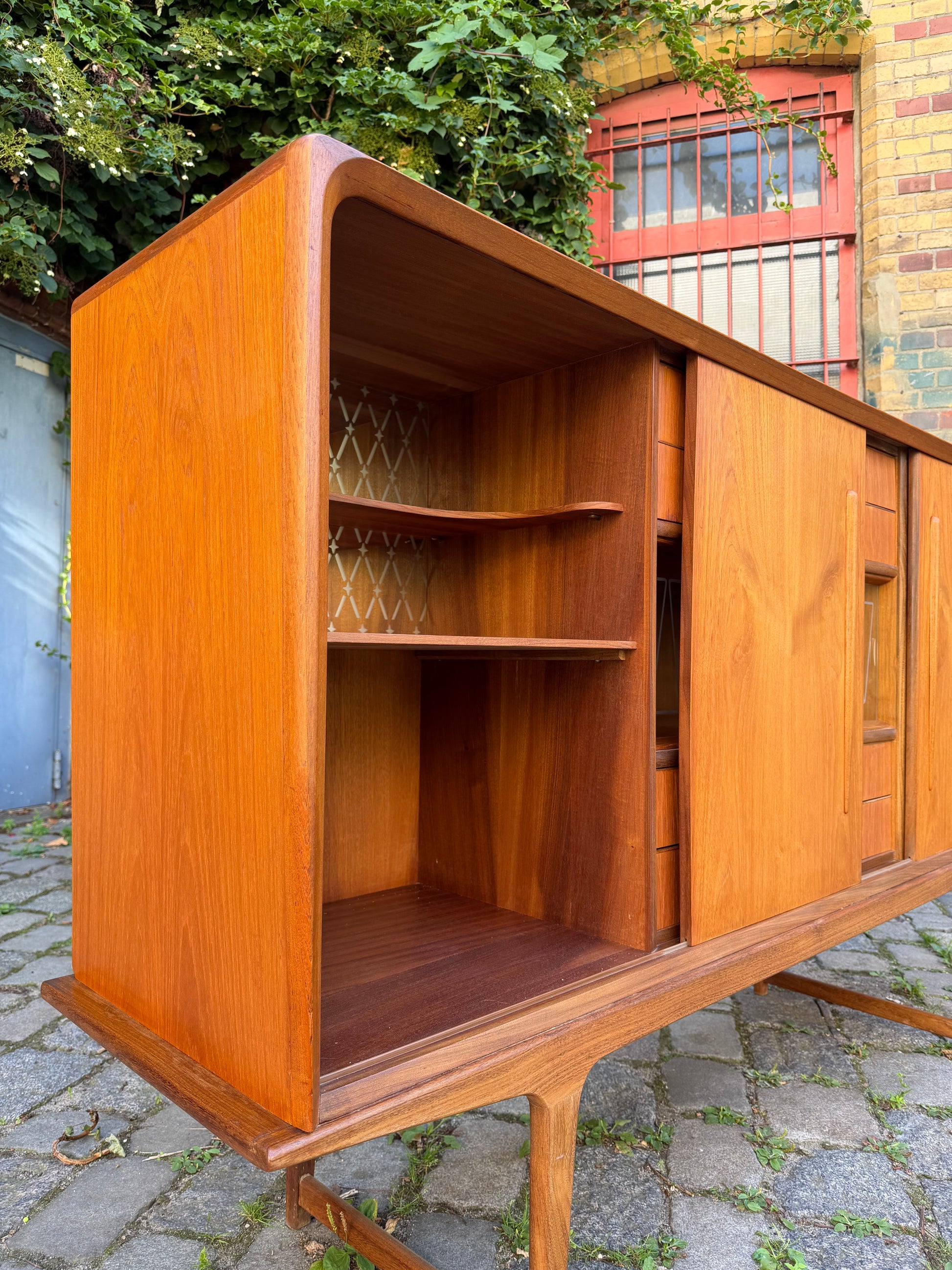 Highboard Teak mit Vitrine & Minibar aus Dänemark