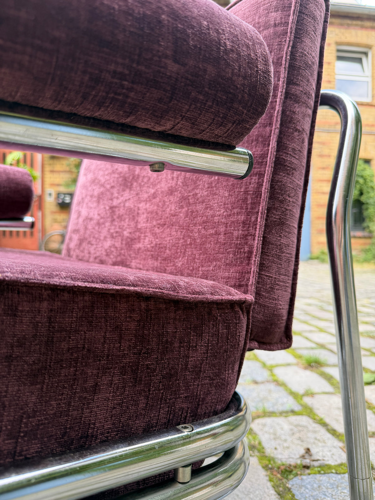 Sessel Halina lila neu gepolstert Chrom von Hellerau