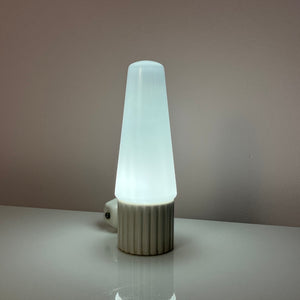 Wandlampe Modell 6020 weiß von Sigvard Bernadotte für Ifö