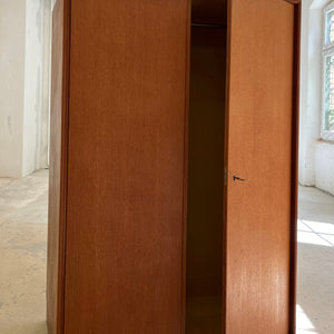 Großer Kleiderschrank Teak von rt Möbel