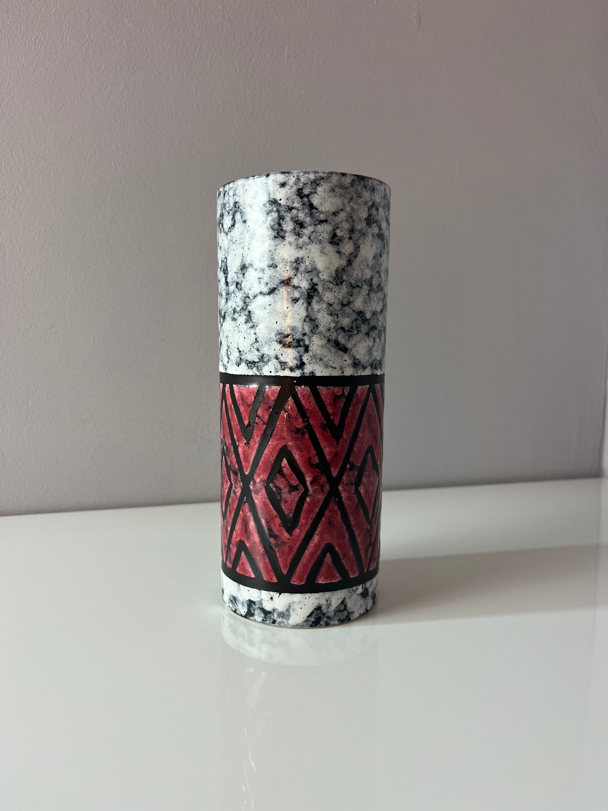 Vase 896/0 rot weiß von Strehla Keramik
