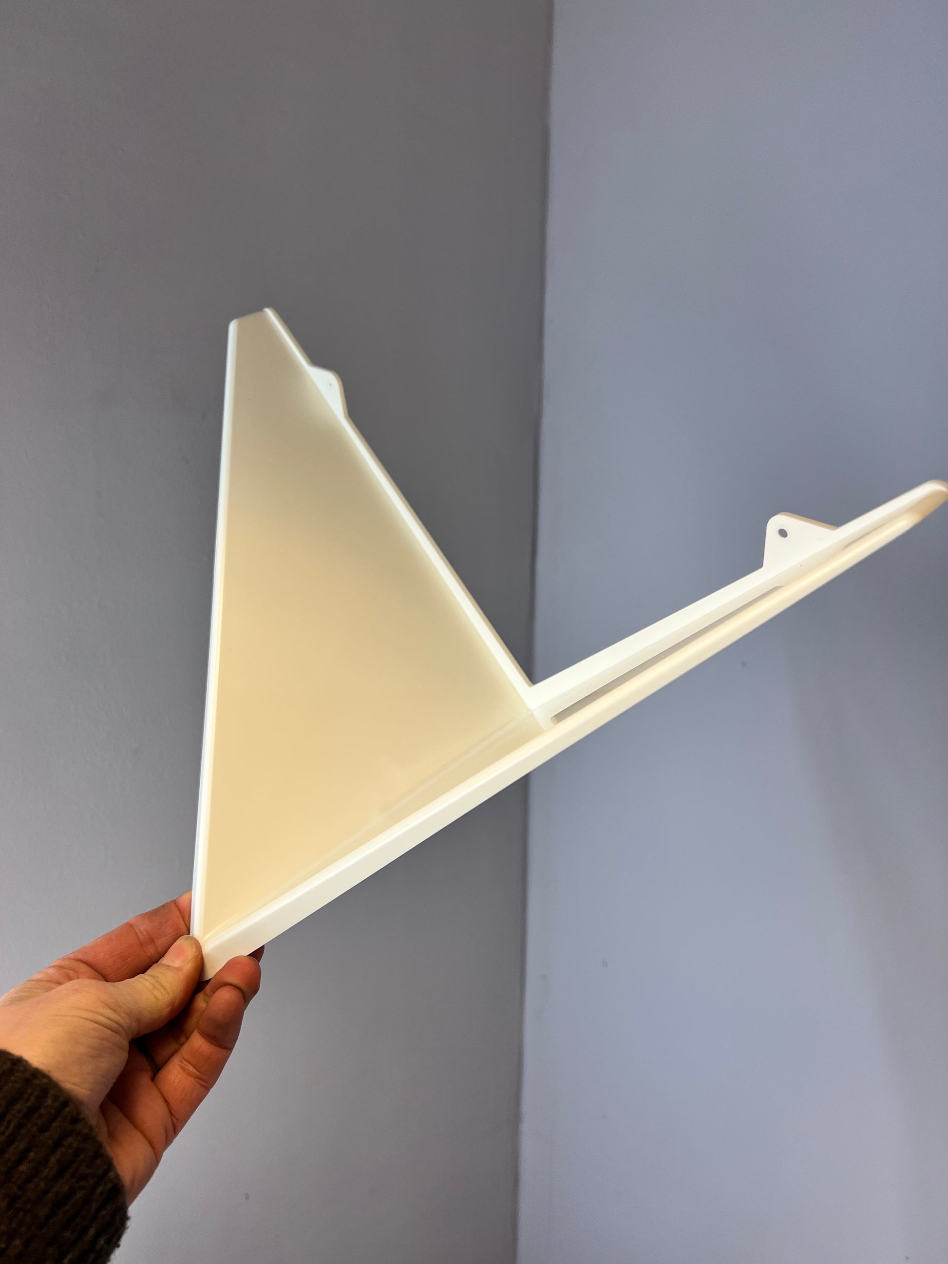 Regal "Butterfly" weiß von Paul Cadovius