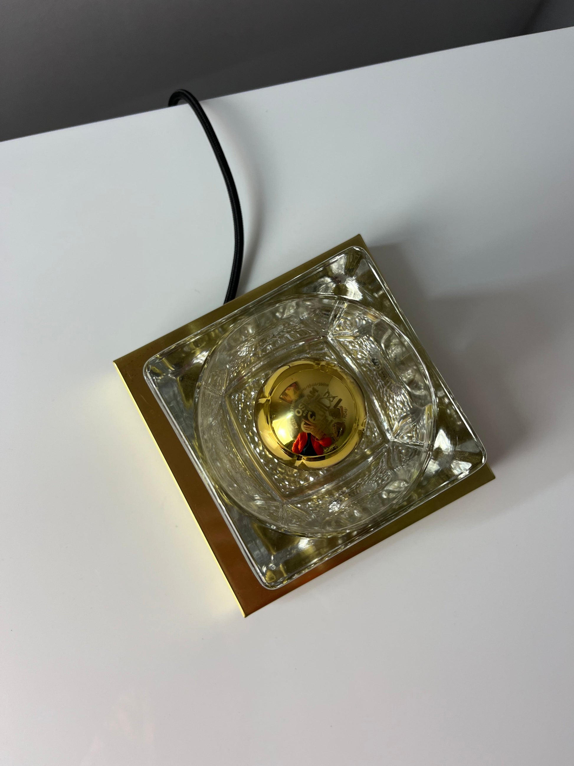 Wandlampe gold Glas mit Messingsockel von Peill & Putzler