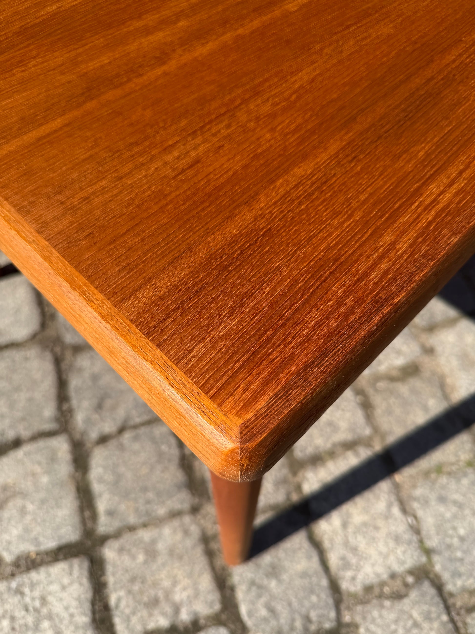 Ausziehbarer Esstisch Teak von Henning Kjærnulf
