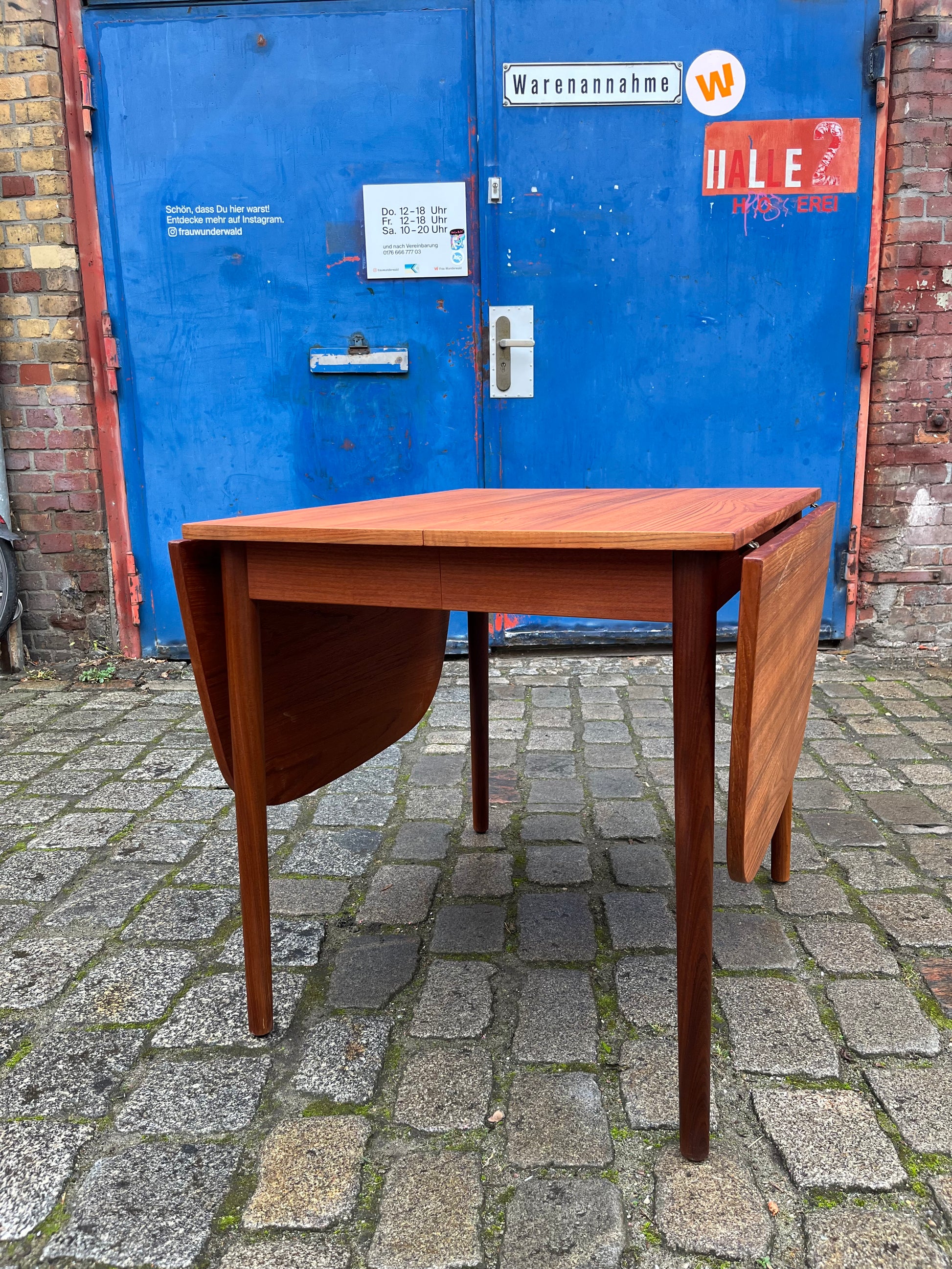 Esstisch Teak verlängerbar mit eingehängten Platten