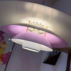 Lamellenlampe weiß lila von Formlight