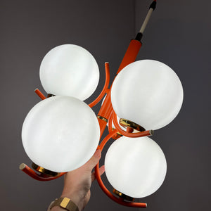 Kronleuchter weiß orange von Richard Essig