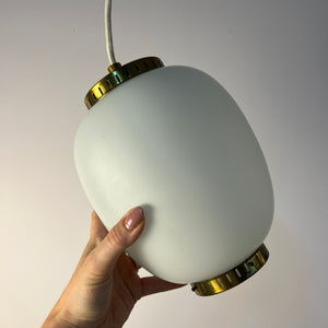 Hängelampe Kina Opalglas Messing von Bent Karlby für Lyfa