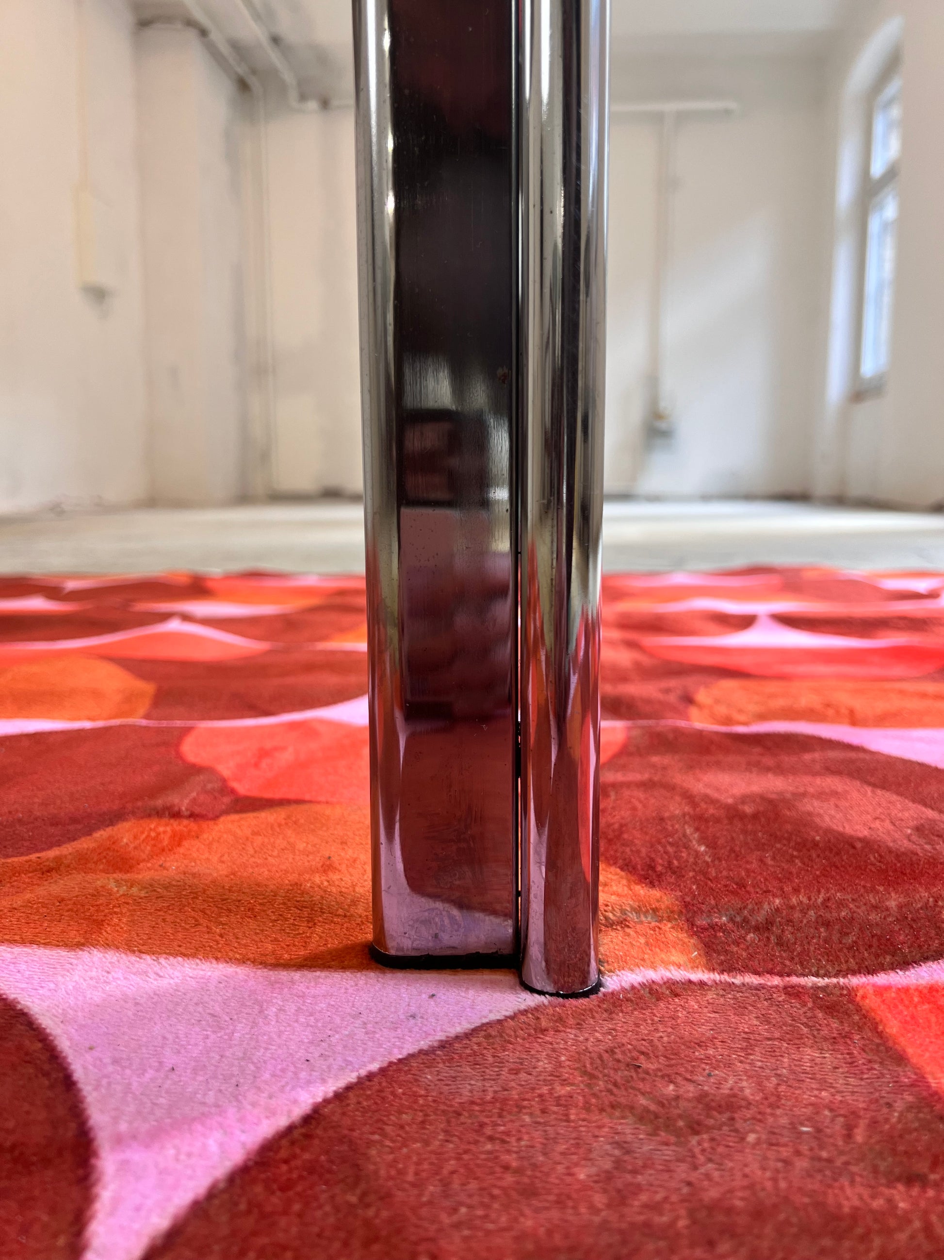 Ovaler Esstisch Rauchglas Chrom