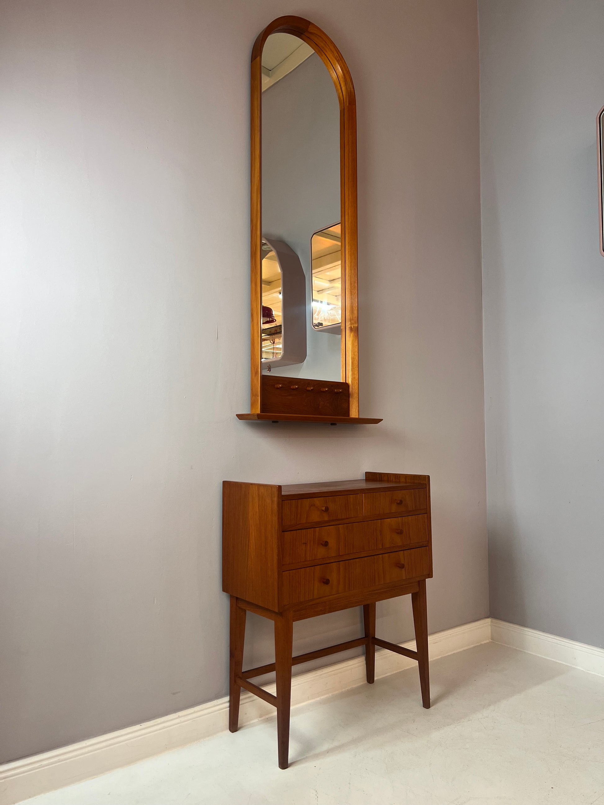 Set: Kommode mit Spiegel Teak