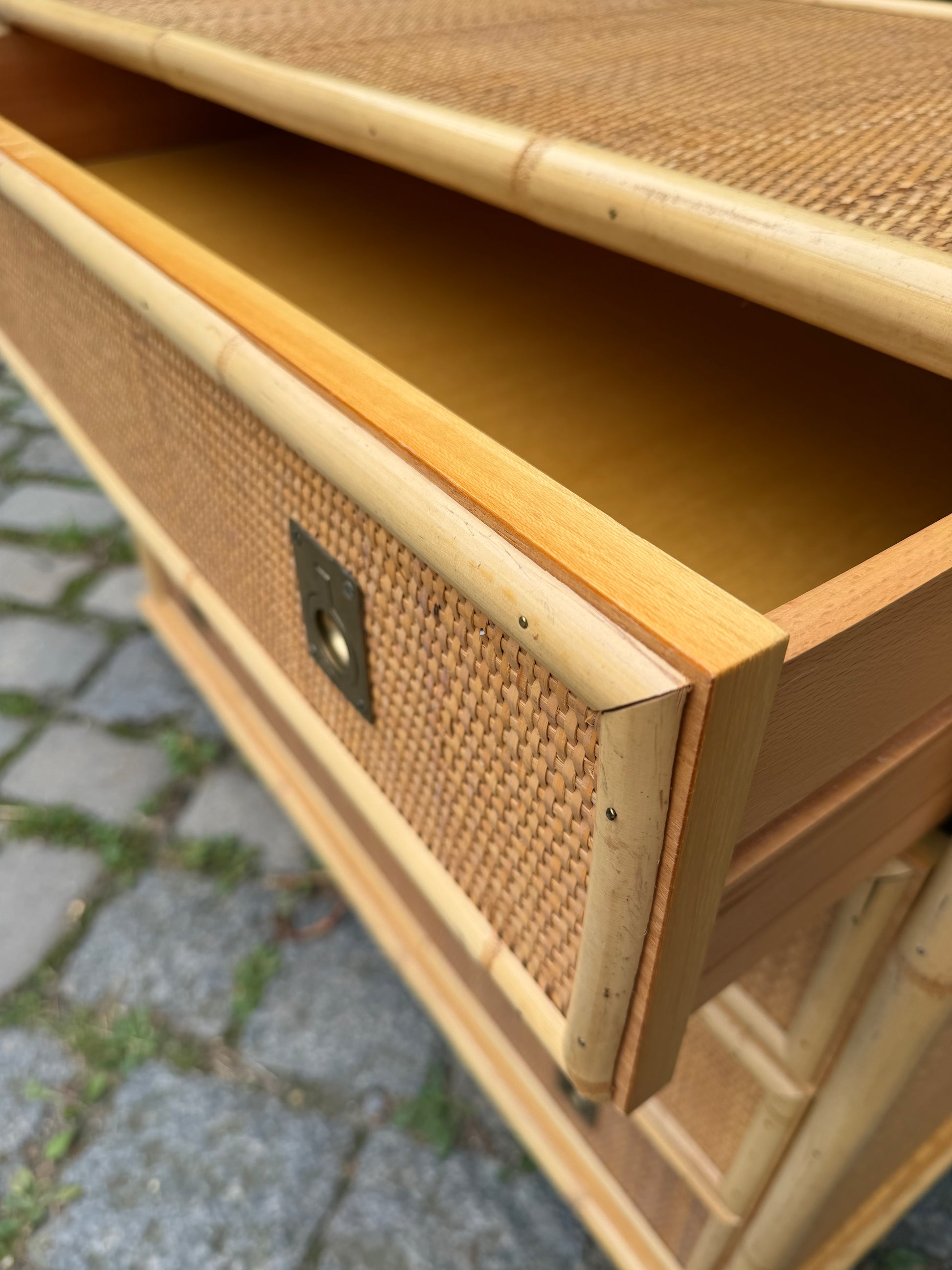 Kommode Rattan Bambus mit Messinggriffen von Dal Vera