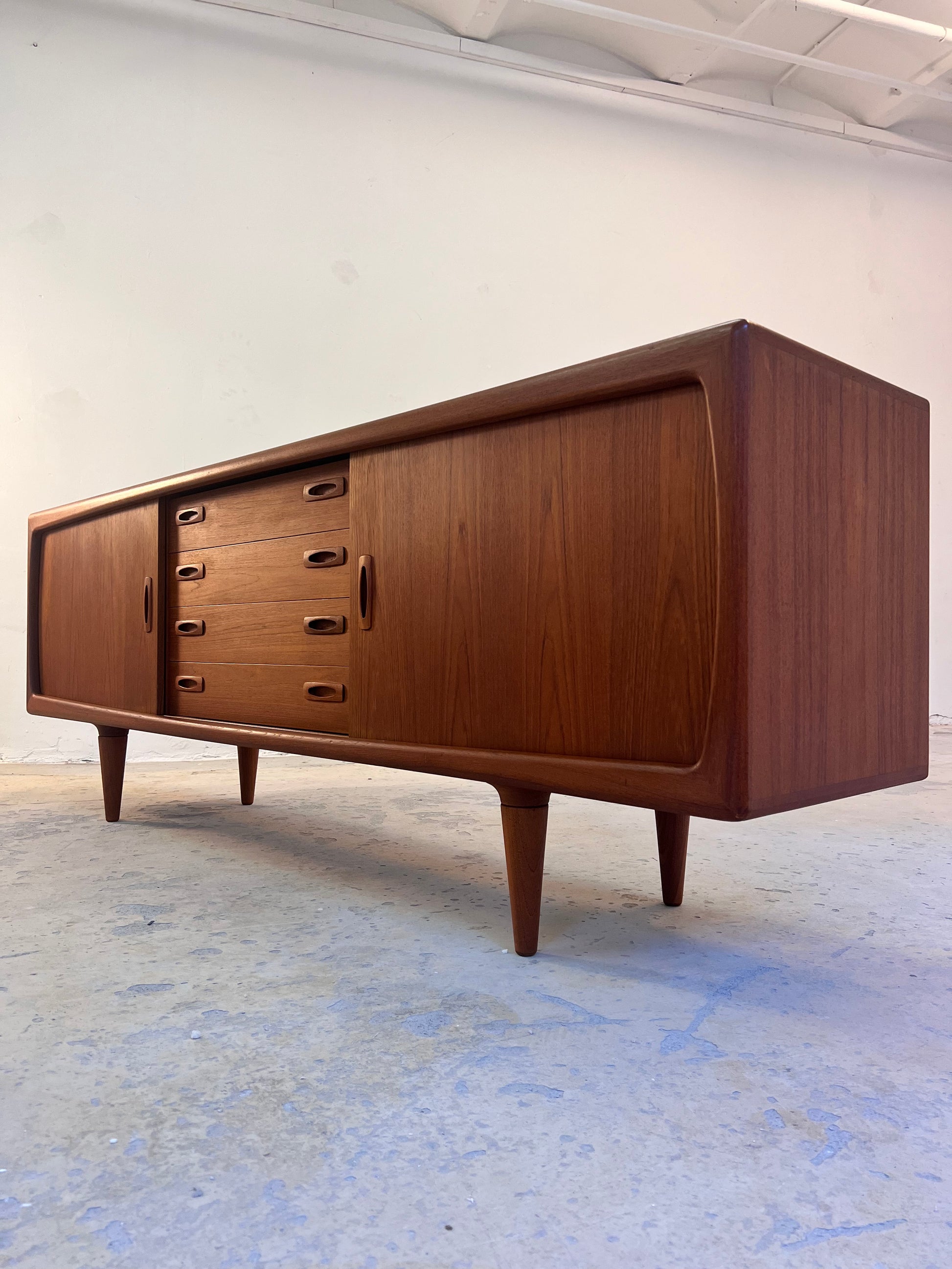 Sideboard Teak von H.P. Hansen - Breite 220 cm